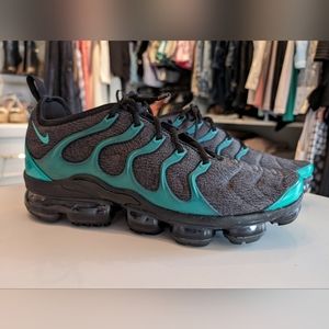 Nike Air VaporMax Plus Eagles Gray Green Size 12